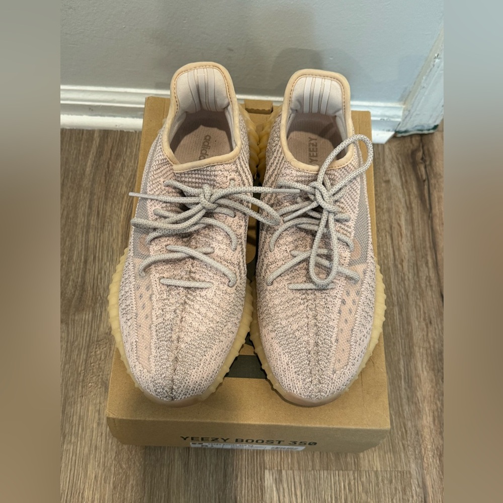 Yeezy Boost 350 V2- Synth Reflective- Men’s size 8.5